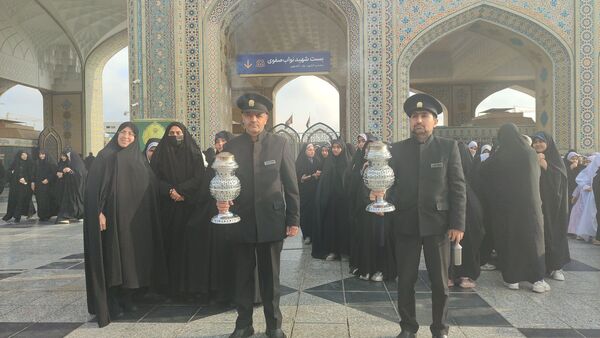 اردوی زیارتی دانش‌آموزان دبستان شاهد حاج تقی آقا بزرگ به حرم مطهر رضوی (ع)