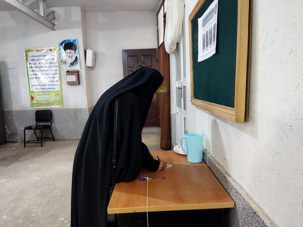 انتخابات چهاردهمین دوره ریاست‌جمهوری در مسجد جامع شهر