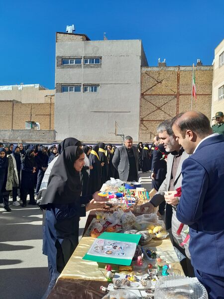 نغمه‌ای از دل تاریخ در آسمان امید