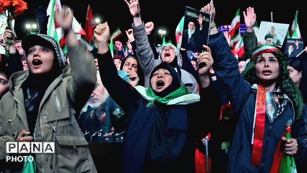 تجمع مشکین‌دشتی‌های شهیدپرور در پی دفاع از ایران 