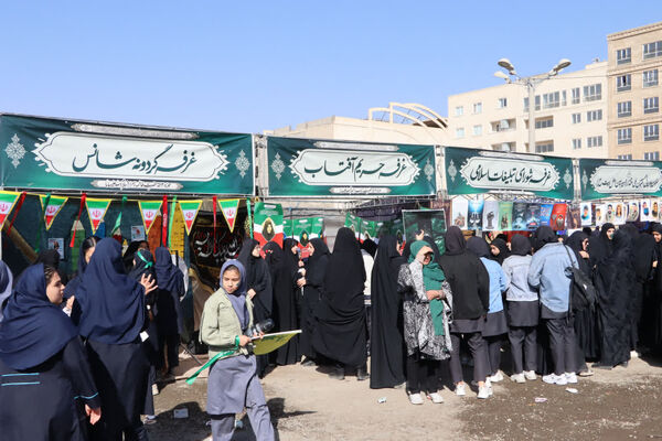 راهپیمایی روز دانش‌آموز در محمدشهر کرج 