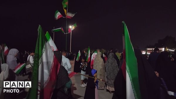اجتماع پرشور بندرعباس با حضور پیکر شهید امیر ناصری دهبارزی و خادمان حرم رضوی