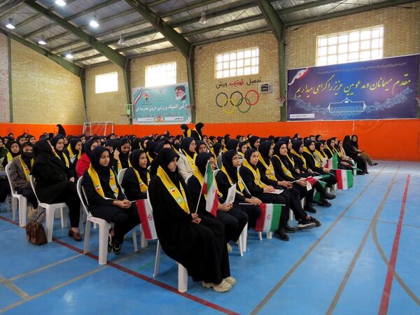همایش پیشگیری از آسیب‌های چهارشنبه سوری در دبیرستان نرجس بجنورد