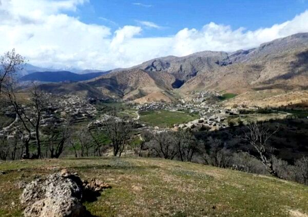  سرزمین عشق در دل سختی‌ها