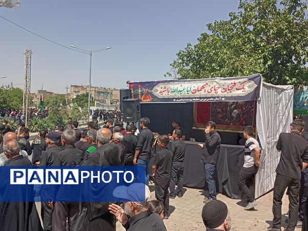 تعزیه خوانی عاشورا در روستای برزنون