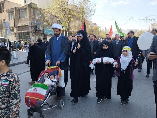 حضور مسولان آموزش و پرورش خراسان رضوی در راهپیمایی روز قدس