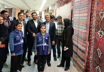 نمایشگاه دست‌‎بافته‌ها در شیراز