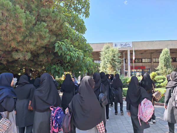 بازدید دانش‌آموزان از موزه زمین شناسی و جانور شناسی دانشگاه فردوسی مشهد