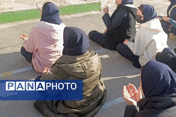 مراسم جشن میلاد امام زمان (عج) در دبیرستان مهر نیشابور 