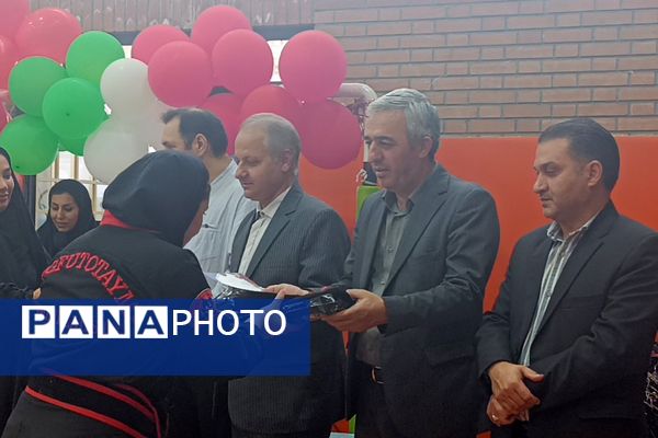 اختتامیه طرح میدان پویا در هنرستان هاجر نصیر‌آباد 