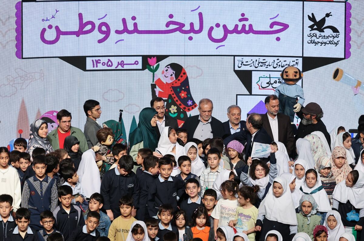 با اتحاد، هیچ دشمنی نمی‌تواند ملت ایران را شکست دهد/ همدلی، عامل قدرت و صلابت ملی است
