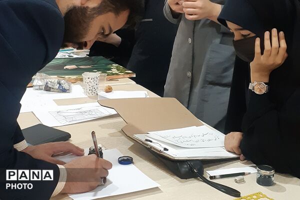 مشارکت دانش‌آموزان چهاردانگه در رویداد «روایتگر عزت، آگاهی و هویت؛ از مدرسه تا جامعه»