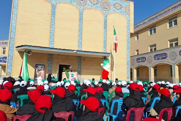مدرسه امیر المومنین ورامین میزبان انتخابات متمرکز شورای دانش آموزی