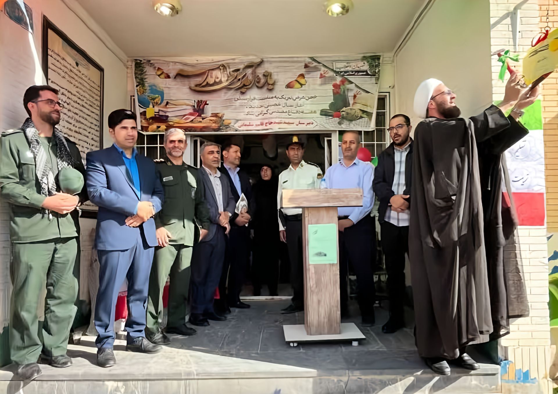 زنگ آغاز سال تحصیلی در لالجین نواخته شد
