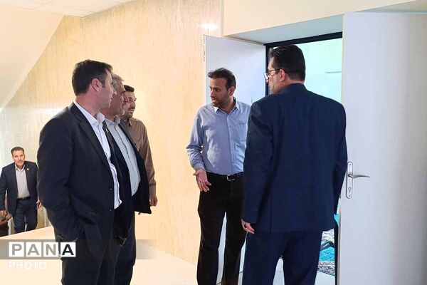 بازدید مدیران کل آموزش و پرورش و نوسازی مدارس از دبیرستان سبز فردوسی بجنورد