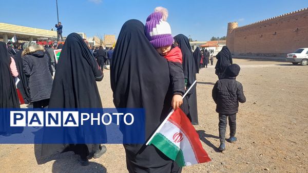 راهپیمایی باشکوه ۲۲ بهمن در شهرستان کوهپایه 