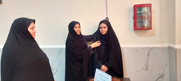 افتتاح اتاق بهداشت در دبیرستان نسرین عرب ساوه