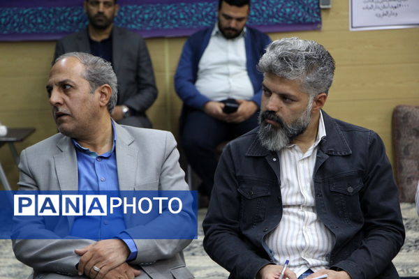 نشست اصحاب رسانه با نماینده ولی فقیه در یزد