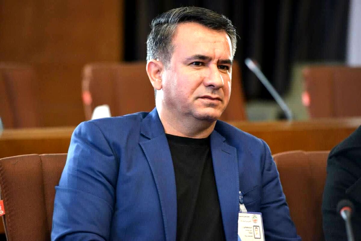 یک دبیر زنجانی سرمربی تیم ملی ووشو شد