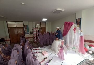 جشن تکلیف دختران در مدرسه فاطمه‌الزهرا (س)