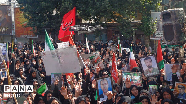 روزی که تاریخ اشک می‌ریزد؛ تشییع شکوهِ بی‌مانند رهبر شهید
