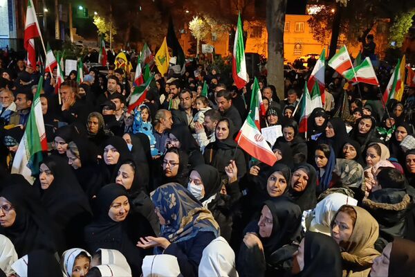 مراسم چهلمین روز شهادت دانش‌آموزان میناب