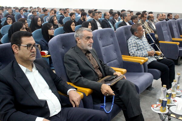 همایش تجلیل از برترین‌های کنکور سراسری 1403 استان بوشهر