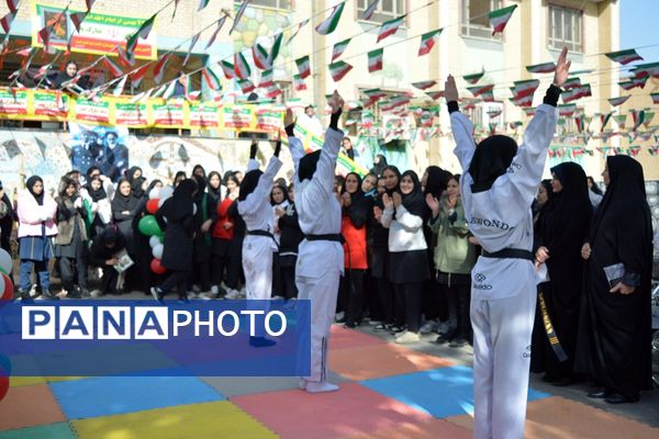 عطر رضوی در جشن نیمه شعبان مدرسه حکمت