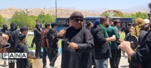 عزاداری عاشورای حسینی در گلزار شهدای گچساران 