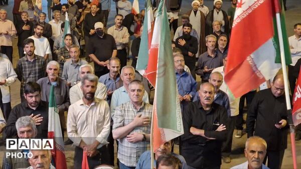 صد و پنجاه و سومین شب تجمعات «بیعت با رهبری» در نورآباد با تجدید میثاق و نماز استغاثه 