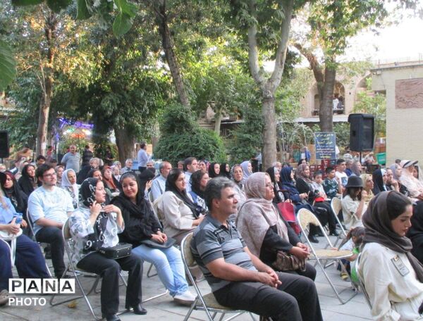همدان، گامی نو در معرفی هوشمند ظرفیت‌های گردشگری