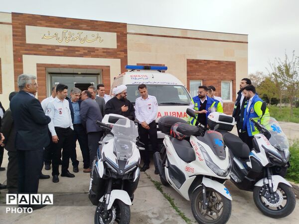 رونمایی از یک دستگاه آمبولانس و دو دستگاه موتور لانس در کاشمر 