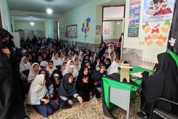 مراسم عزاداری شهادت حضرت فاطمه زهرا(س) در مدرسه شهید خاقانی شیروان