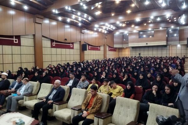 آیین تجلیل از برگزیدگان نمایشگاه‌های مدرسه انقلاب، جشنواره نوجوان سالم و یاریگران زندگی شهرستان‌های استان تهران