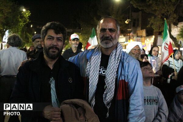 همبستگی های مردم غیور و انقلابی نیشابور