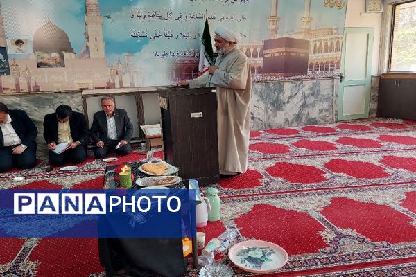 جلسه اعضا شورا و فرماندهان کانون بسیج فرهنگیان شهید مطهری ۲ ناحیه ۲