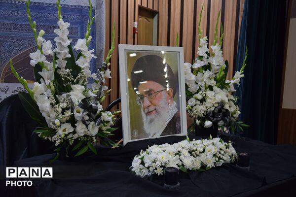 اجرای سرود همگانی مدارس ناحیه یک کرج در وصف رهبر شهید امت در کانون امام علی (ع)