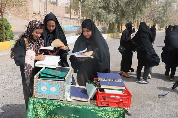 جاماندگانی که در غبار راه پیمودند