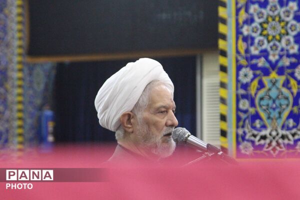 هفتمین روز بزرگداشت امام امت در مسجد روضه محمدیه یزد