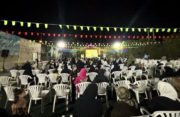 مراسم جشن ایام ربیع الاول در بوستان خورشید قم