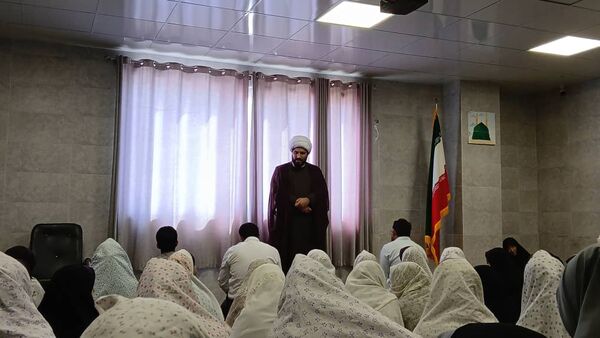 نماز جماعت به امامت امام جمعه‌‌‌ی موقت میناب