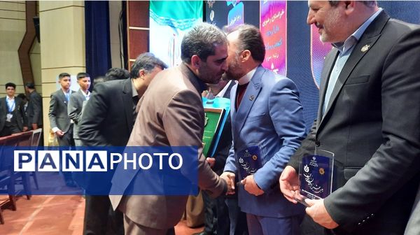  اختتامیه دهمین جشنواره کشوری نوجوان خوارزمی در مشهد