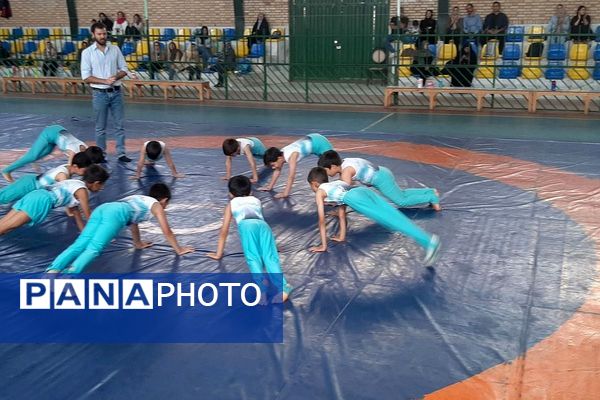 درخشش ژیمناست‌های فیروزکوه در رقابت شهرستانی