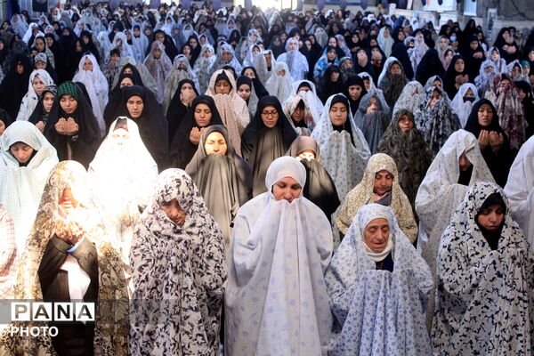نماز جمعه بهارستان