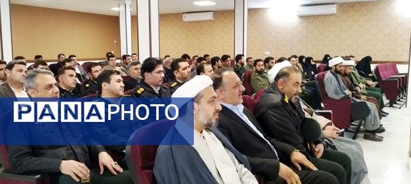  محفل نورانی انس با قرآن کریم در آموزش و پرورش کلات 