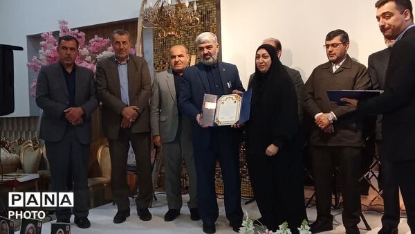همایش گرامیداشت مقام معلم در نوشهر 