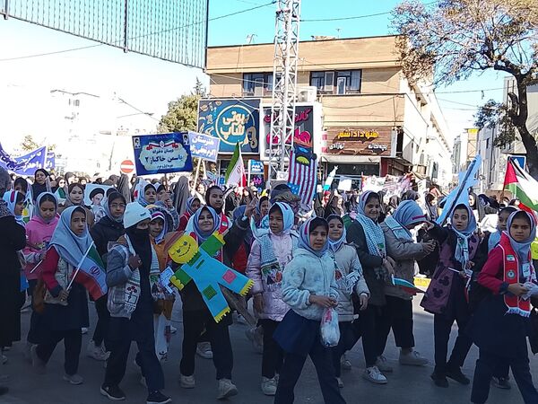راهپیمایی ۱۳آبان در نیشابور 