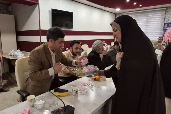 تقدیر از بانوان شاغل در اداره آموزش و پرورش کهریزک 