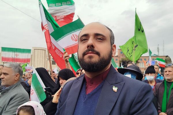 حضور اقشار مختلف مردم شهرری در راهپیمایی ۲۲ بهمن