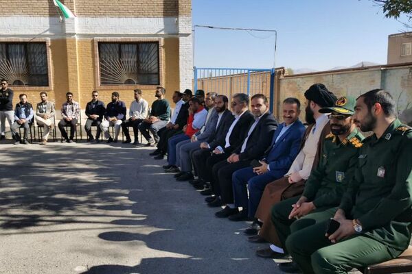 رزمایش پدافند غیرعامل در هنرستان امام‌علی(ع) شهرستان فیروزکوه